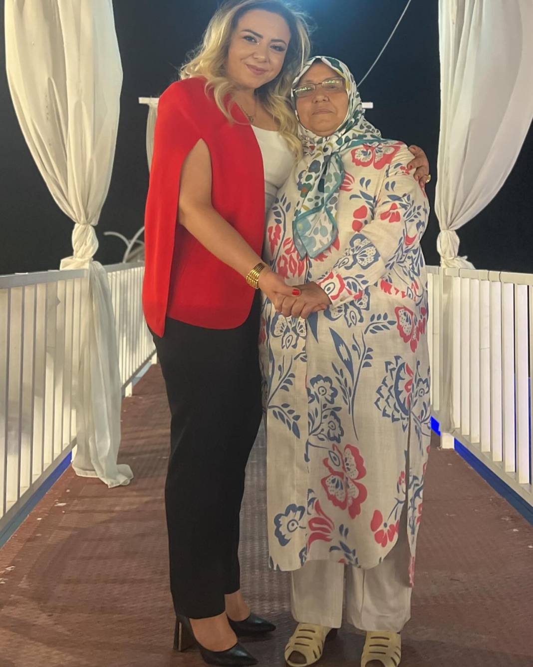 Halime hanım, annesini unutmadı 1